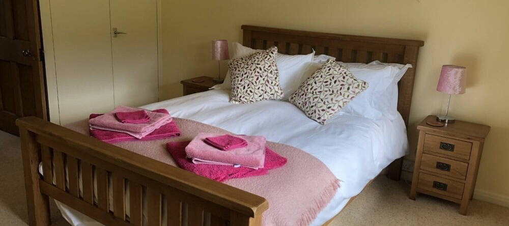 Beautiful 3 Bedroomed Cotswolds Farmhouse, Даудесуэлл — фото 1
