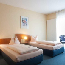 Hotel Stadt Püttlingen, Пютлинген — фото 3
