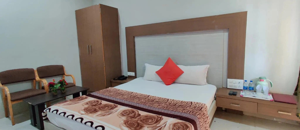 Hotel Nimba International, 哈韦里 — 照片 1