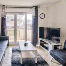 Studio Design Near Geneva, 埃特朗比耶 — 照片 2