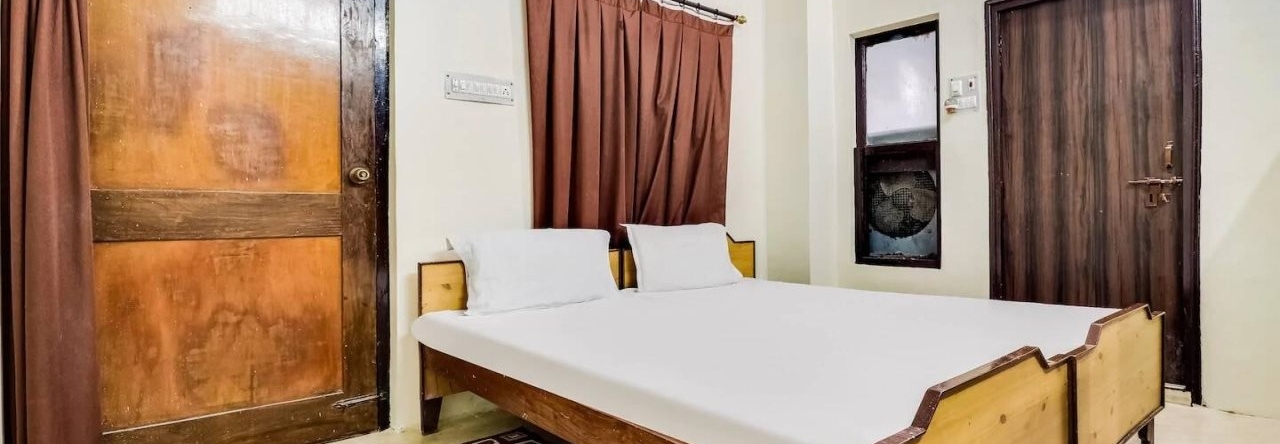 Hotel Amber, Orai — photo 1