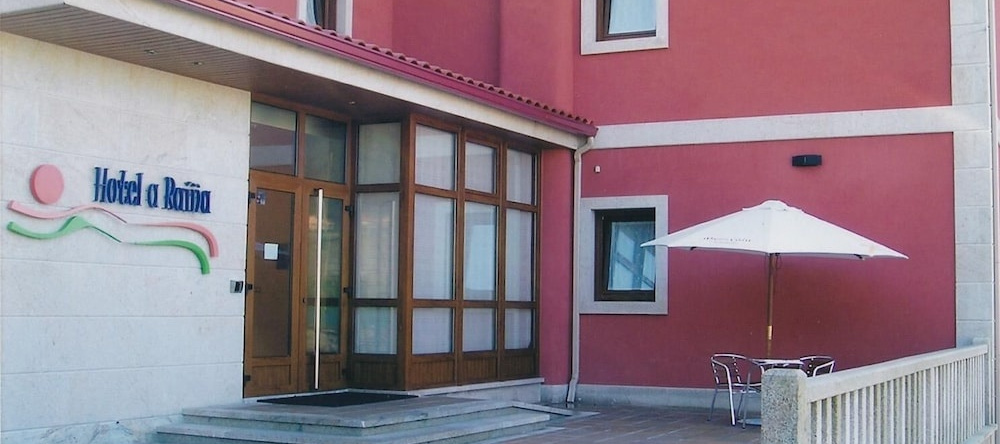 Hotel A Raíña, Ойа — фото 1