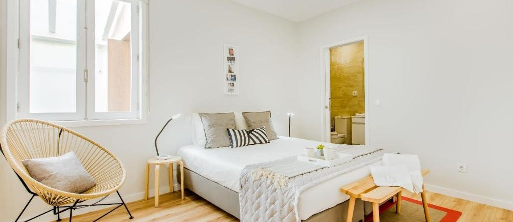 Espinho Beach 4 Stays Apartment, Эшпинью — фото 1