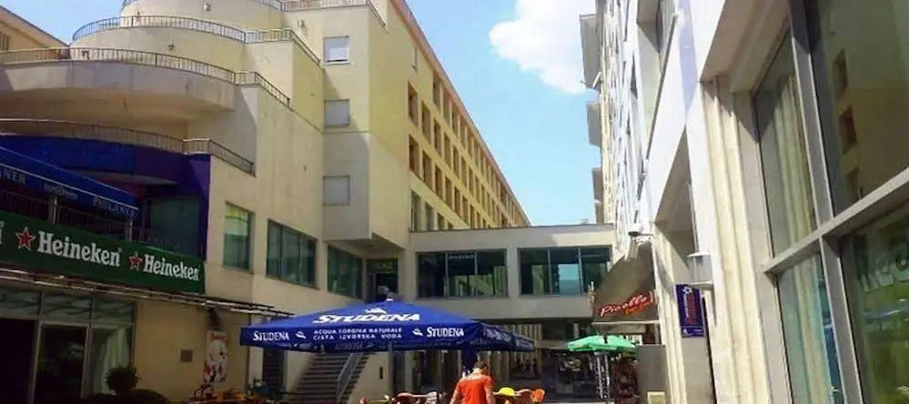 Hotel Snjezna Kuca, Широки Бриег — фото 1