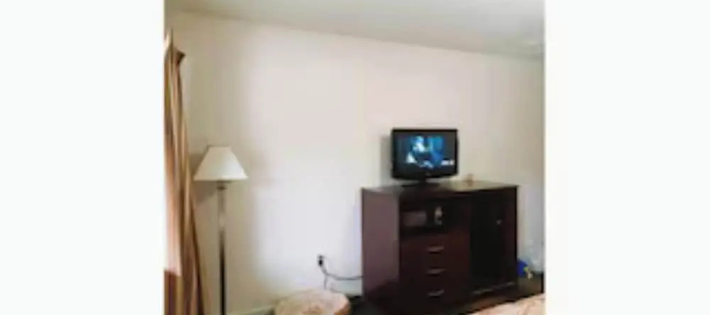 Travelers Inn by OYO Beaver, Hwy 19, Daniels — photo 1