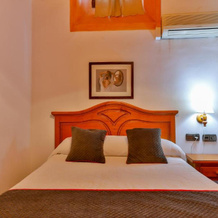 Hotel Las Palmeras by Vivere Stays, Zafra — photo 4