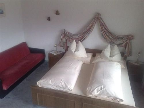 Hotel Pension Central, Kramsach — photo 1