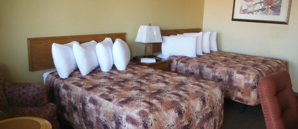 Tumbler Ridge Inn, Tumbler Ridge — photo 1