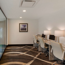 Best Western Premier Northwood Hotel, 蒂明斯 — 照片 3