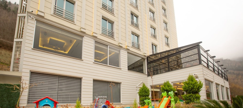 Jolnar Garden Hotel, 特拉布宗 — 照片 1