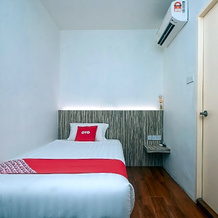OYO 90102 7 Days Lodge, Sarikei — photo 4
