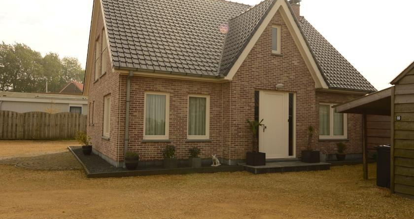 Walkers Chapel, Oostvoorne — photo 1