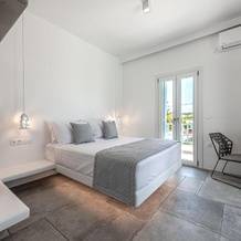 Manesis Suites, Поллония — фото 2