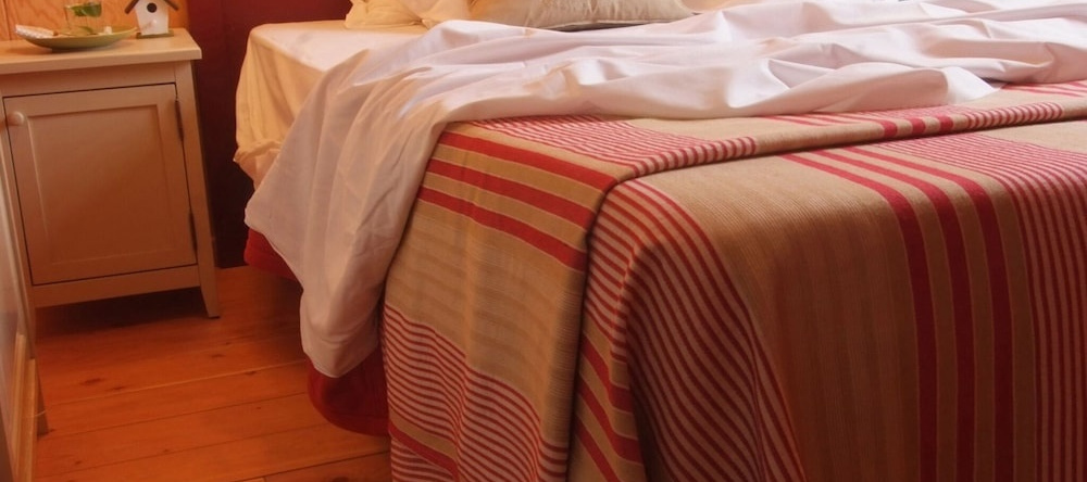 Authentic wooden holiday home in peaceful green surroundings, Grand-Laviers — photo 1
