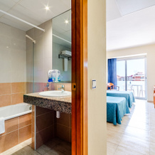 Mar Blau Hotel, Calella — photo 4