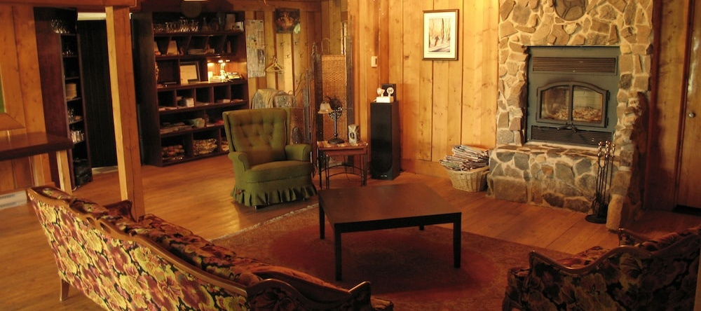 Auberge St-Mathieu du Lac, Saint-Mathieu-du-Parc — photo 1