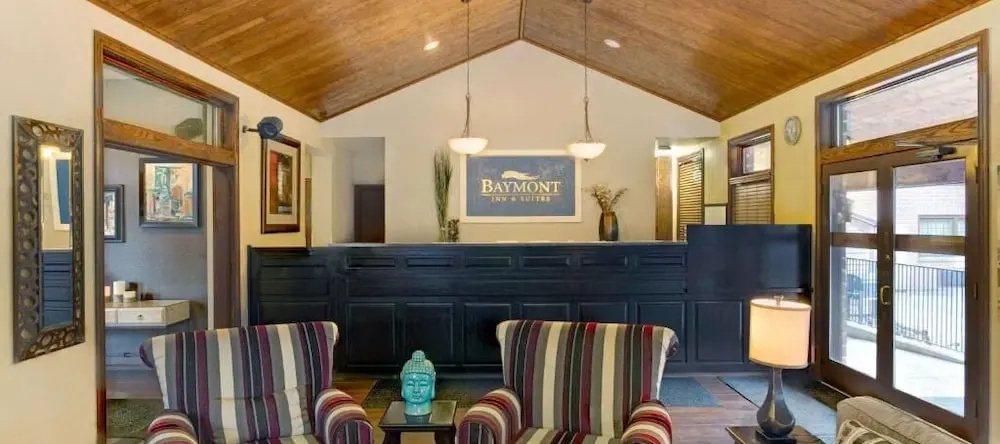 Baymont Inn & Suites Provo River, Прово — фото 1