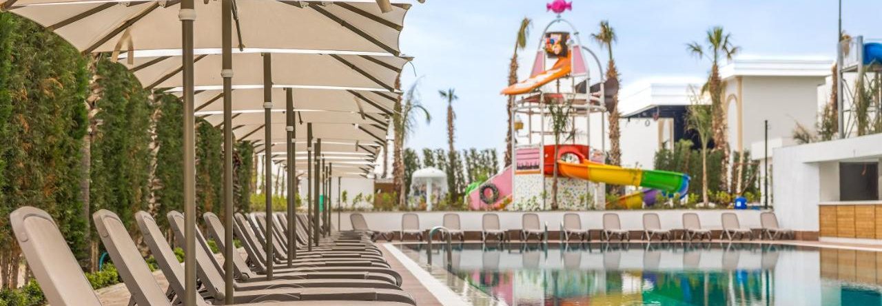 Serenity Queen Hotel, 阿拉尼亚 — 照片 1