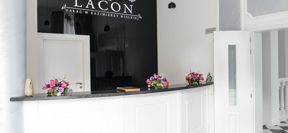 Pałac Lacon, 布斯克-兹德鲁伊 — 照片 1