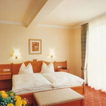 Grüner Wald Hotel Gasthof, Альфельд (Лайне) — фото 3