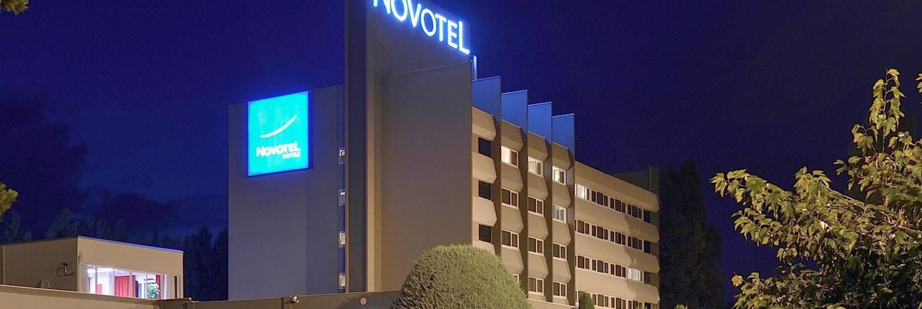 Novotel Avignon Nord, 索尔格 — 照片 1