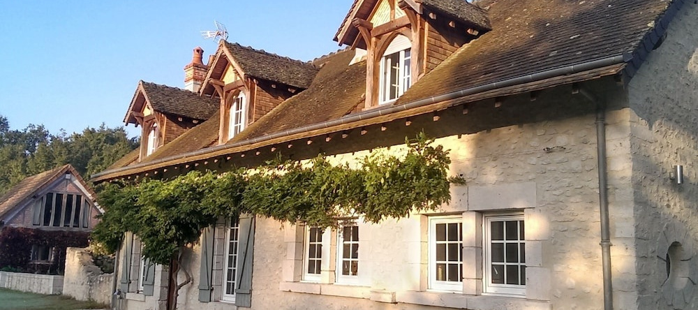 Domaine de la Pépinière, 锡斯河畔瓦吕埃尔 — 照片 1