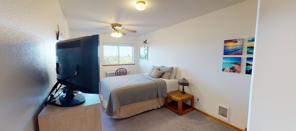 Drop Anchor 2 Bedroom Home, Waldport — photo 1