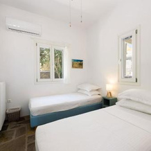 Cycladic beauty and tranquillity in Kostos, Paros, Kostos — photo 3
