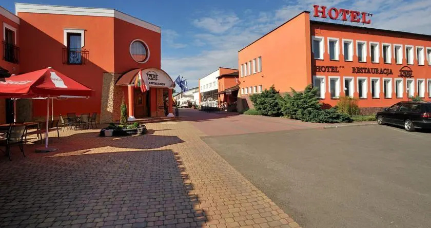 Hotel Twist, Кросно — фото 1