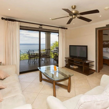 Ocean View Condo - Few minute walk to the beach and restaurants, 火烈鸟海滩 — 照片 5