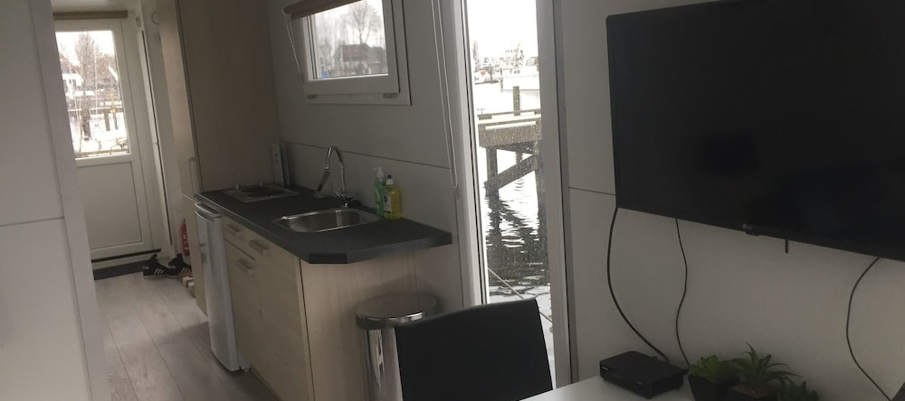 Marinaparcs Naarden, 纳尔登 — 照片 1