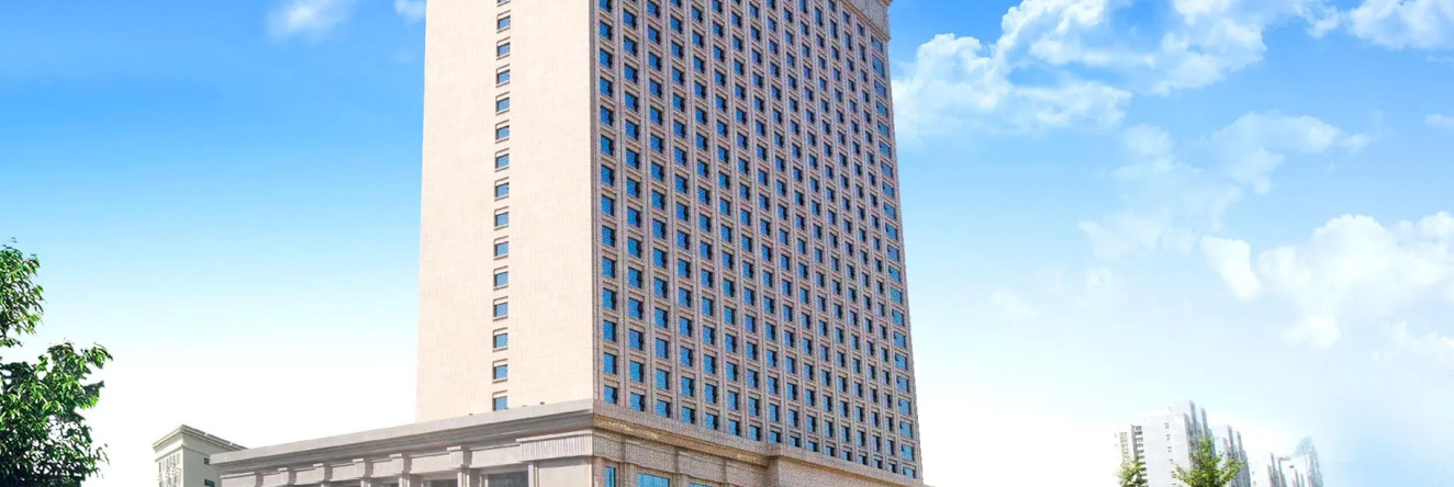 Qiankun International Hotel, Wuhan — photo 1