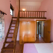 Ioanna Villa, Калаварда — фото 2
