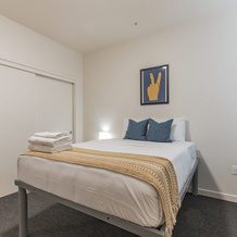 Modern Apartment With Upgraded Amenities Near CSU, Chico — photo 2