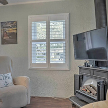Cozy Crystal Beach Cottage: Walk to Shoreline, Crystal Beach — photo 4