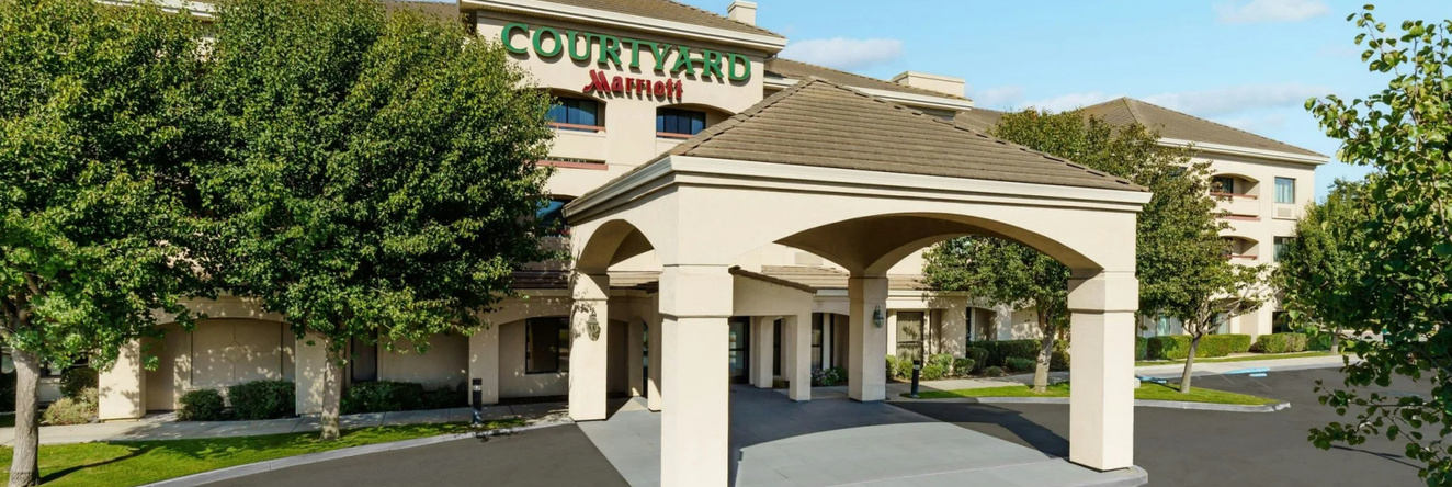 Courtyard by Marriott Salinas Monterey, Salinas — photo 1
