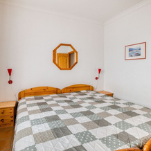 Cosy Townhouse In Vilamacolum With Shared Garden And Swimming Pool, Торроэлья-де-Флувья — фото 2