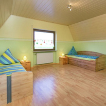 Cosy Holiday Home in the HunsrÃ¼ck, Morbach — photo 3
