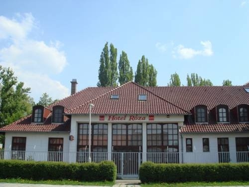 Róza Hotel És Apartmanház, Эстергом — фото 1
