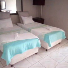 Afro-She Guest Lodge, Mogwase — photo 5