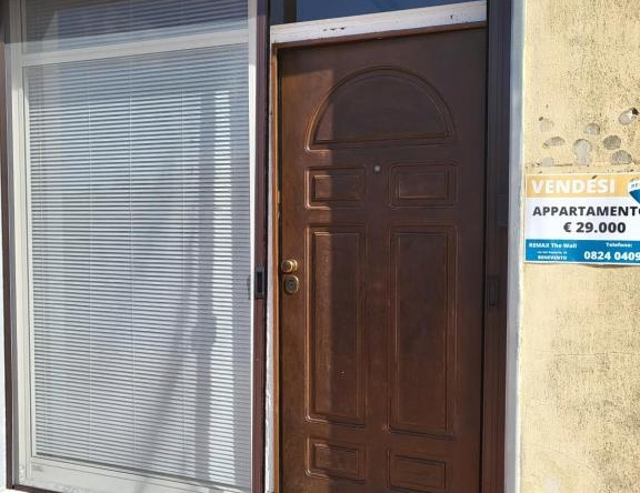 Appartamento Morcone 2 stanze con cucina e bagno 65mq, 莫尔科内 — 照片 1
