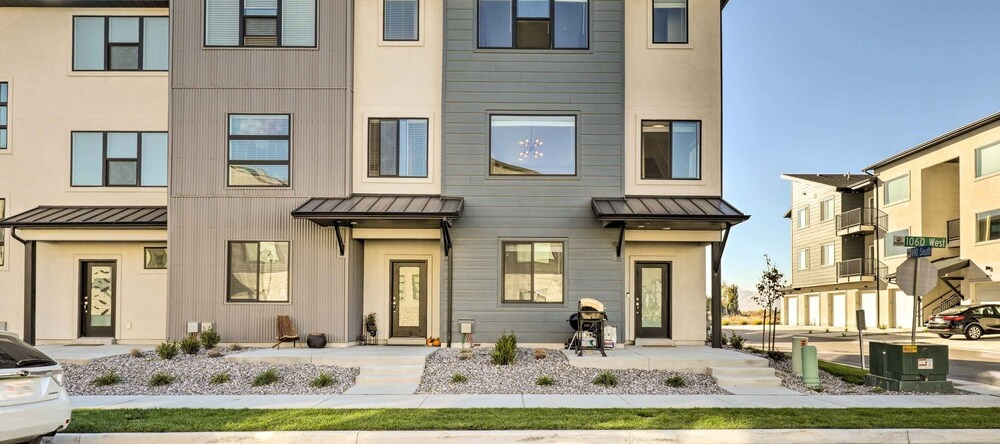 Modern Townhome - 8 Mi to Thanksgiving Point!, 亚美利加福克 — 照片 1