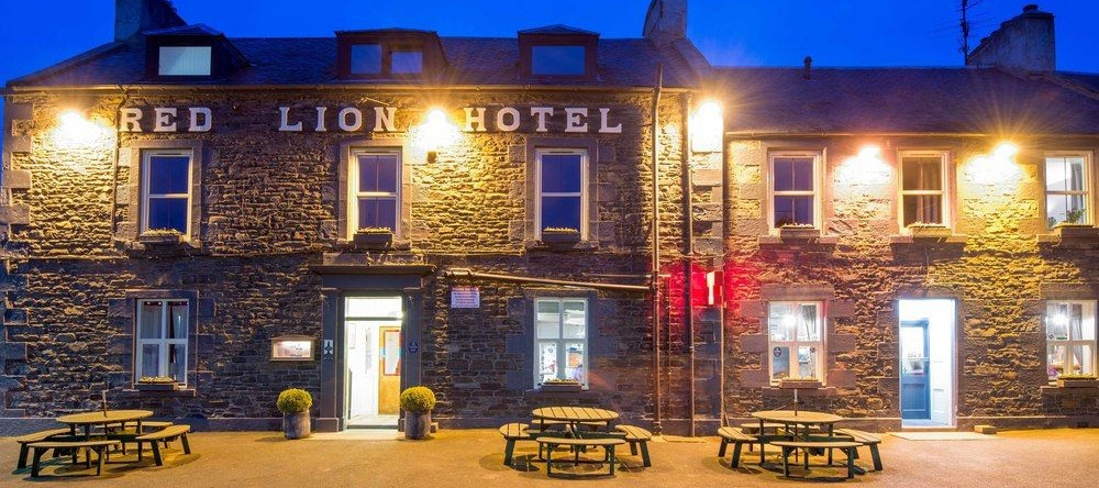 The Red Lion, Earlston — photo 1