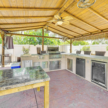 Game Room, Pool! Family Home 25 Mi To Disneyland, Уэст-Ковина — фото 5