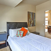 Breezy Lake Chelan Condo w/ Pool & Hot Tub Access!, 曼森 — 照片 3