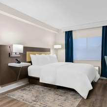 Latitude Suites Tinton Falls Eatontown/Bw Premier Collection, Тинтон-Фолс — фото 5