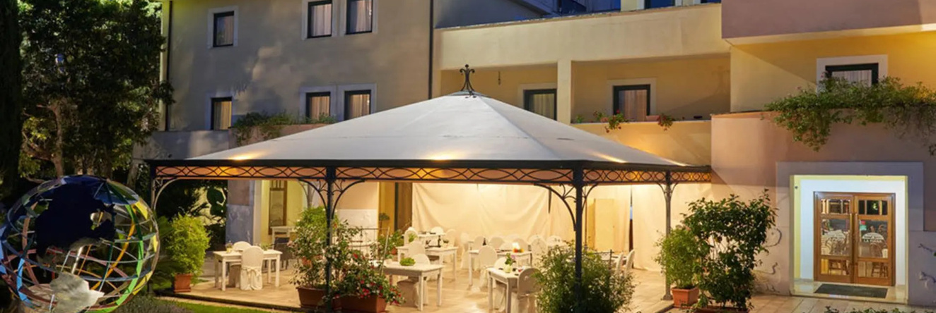 Hotel Ristorante La Piana, 阿莫罗西 — 照片 1