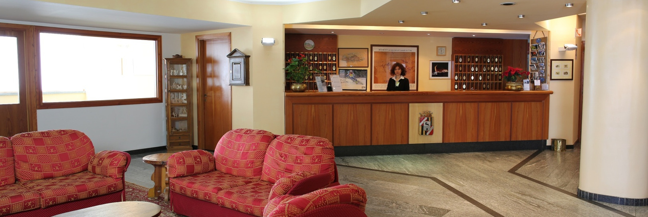 TH Gressoney la Trinitè - Monboso Hotel, 格雷索内拉特里尼泰 — 照片 1