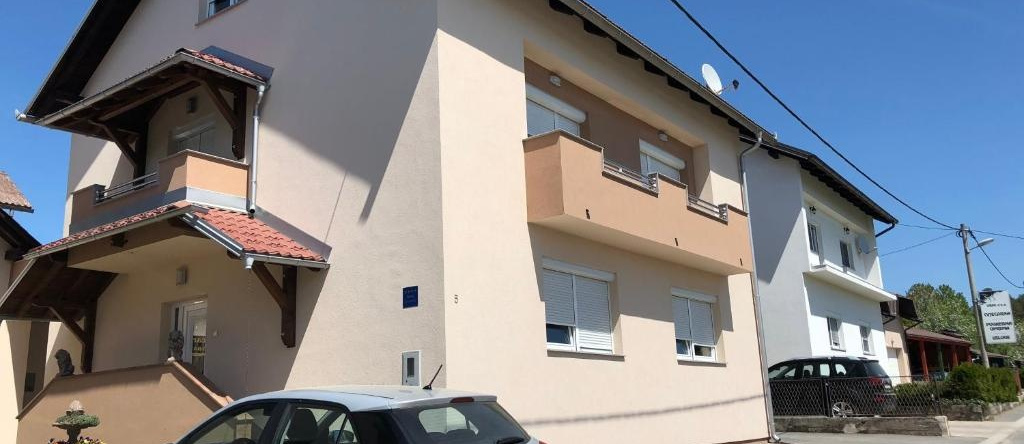 Apartmani "Mimoza", 奥托查茨 — 照片 1