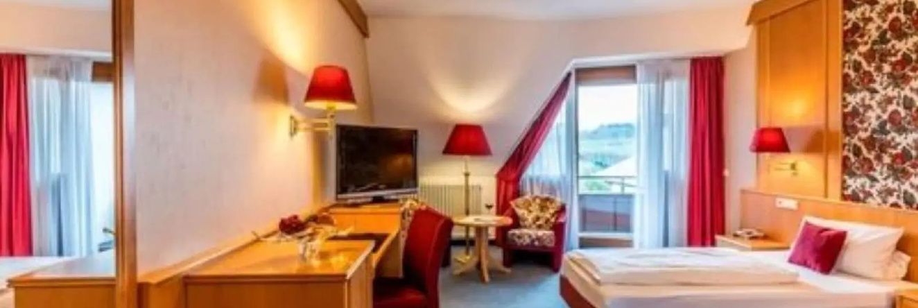 Hotel Windenreuter Hof, 温登罗伊特 — 照片 1
